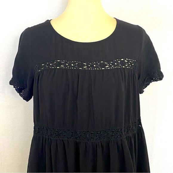 URBAN OUTFITTERS ALICE & UO ELEONORA CROCHET INSET DRESS - Picture 7 of 16